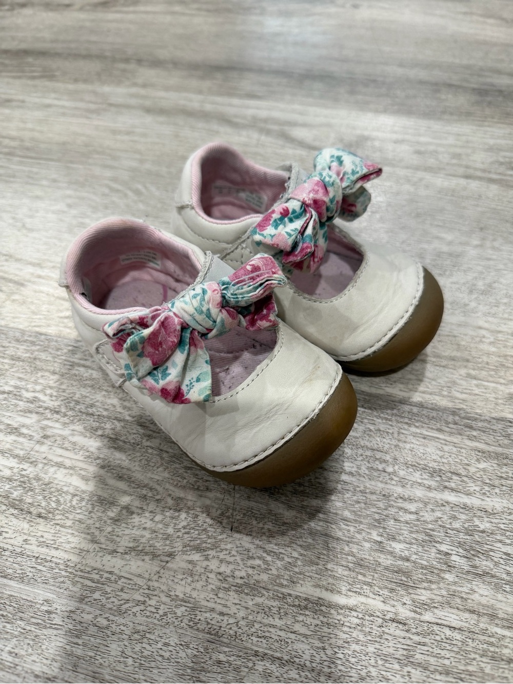 Stride Rite White Mary Janes with Floral Bow and Pink Lining